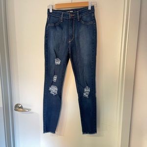 🆕 FN Destroyed Stretch Jeans